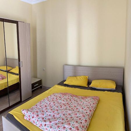 Big, Comfortable Apartment In Batumi Near The Sea Exterior foto